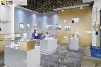 当高端珠宝遇见融润展柜，是所有女人的奢华梦！