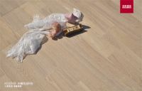 圣象康逸大地色地板这样搭配，让您的家颜值翻倍