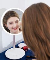 化妆界的新晋网红：斐色耐LED化妆镜把日光“搬”进梳妆台