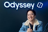 有意义的设计｜未来电竞显示器从玩家桌面出发