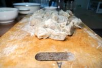 家家厨房都有的它，是“细菌窝”，有致癌风险！现在扔还不晚