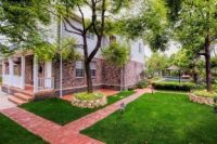 别墅大门应该是内开还是外开？要注意什么