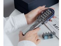 艾诗摩尔射频健发梳，心动寓意满满，真的可以闭眼送！
