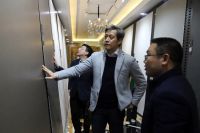 中国建筑卫生陶瓷协会秘书长宫卫、传媒中心主任马德隆莅临峨眉山金陶指导工作