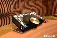 家居美学的品质之选！海信携璀璨限量版艺术家电亮相AWE