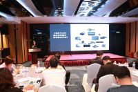 声光智培训会2023青岛站，Bridgee分享光纤HDMI知识
