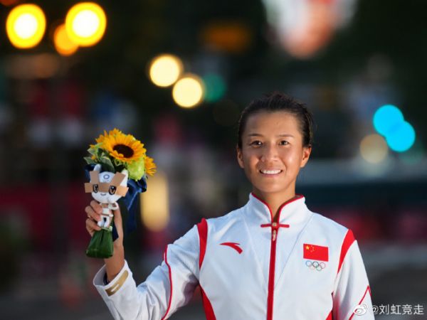 官宣！“竞走女王”刘虹成为蒙娜丽莎亚运微笑大使