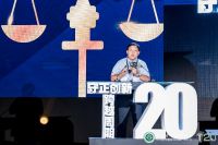 业之峰董事长张钧：家装行业的“轻”与“重”