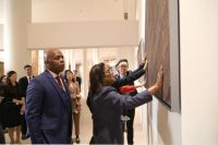 特立尼达和多巴哥共和国贸易和工业部长斯库恩一行到访书香门地集团