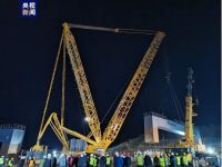 上海腾发履带吊助力桥梁建设，推动社会发展！