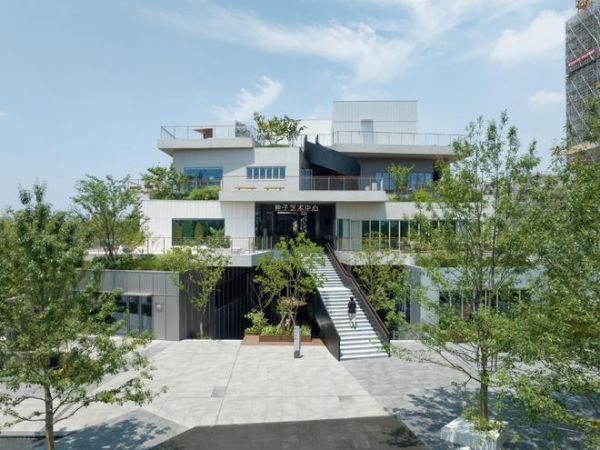 B.L.U.E.新作 | 自然与空间融合 寻找日常中的随机性与独特性