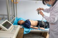 关爱员工健康|严一集团为员工提供福利体检