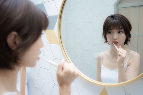 楼上漏水楼下遭殃何时维修调解未果,楼上漏水但不配合维修怎么办