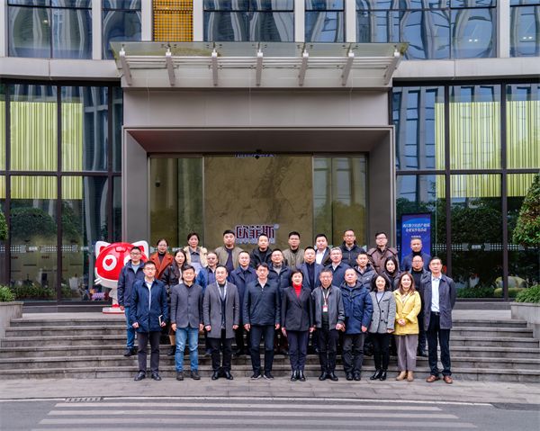 啄木鸟家庭维修出席企业沙龙,助推数字经济新发展