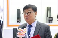 “易”路行•“乐”分享|第30届门窗幕墙新产品博览会暨白云易乐20周年启动仪式