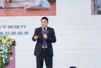 “芮铂”R7高端精板系列新品发布 万华禾香开启行业新纪元