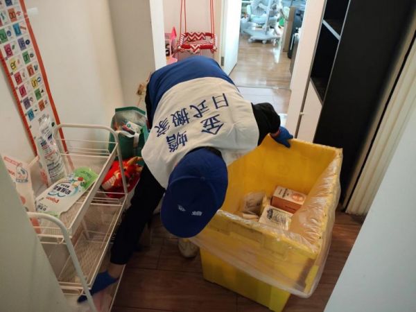 城市里的挑山工——金蟾北京搬家公司，日式搬家服务省心更安心！