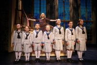 百老汇经典《仙乐飘飘处处闻》国际巡演将于西九文化区戏曲中心揭开序幕，香港站官方住宿为新地T...