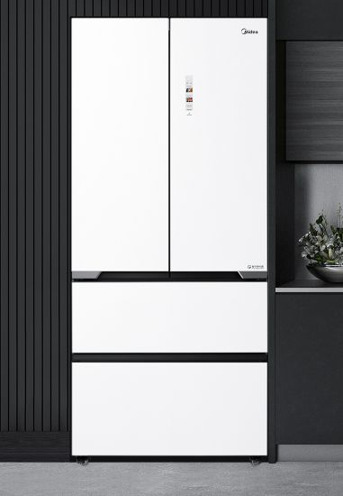 美的嵌入式冰箱引领行业迭代发展，科技与家居美学深度融合