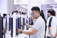 哇塞，向大力士发起挑战！顾万佳精彩亮相永康门展！