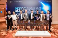 荣耀双至 实力再显 | 绿盾中天门窗一举斩获两大奖项，品牌实力再攀新高！