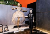 冠珠瓷砖×郭培：当东方美学邂逅匠心工艺，高定精神如何重塑品质生活？