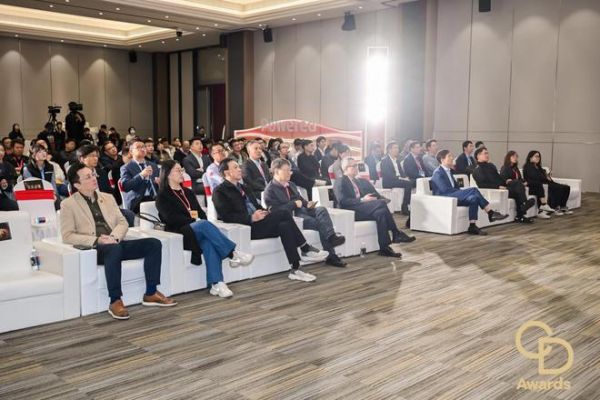 荣耀加冕!惠美工贸荣膺 2025 中国家博会华钻之星重磅奖项