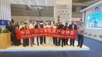 中国红木艺术大师、卓木王董事长杜承三赴沙特阿拉伯、卡塔尔研学考察