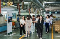 见证中国品牌创新之力，兔宝宝上市 20 周年媒体工厂行精彩收官