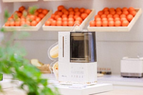 抛开繁琐！小熊电器早安破壁机：用营养和健康开启活力一天