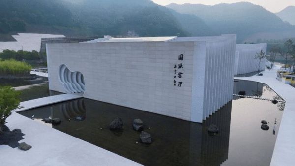 墨韵流淌处，薄纸见东方：施耐德电气「薄・见东方」思享会解码现代设计哲思