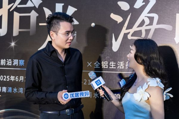 从三亚新品发布、清水湾店开业观行业趋势，嘉斯顿为经销商指三条发展明路