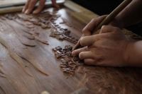 红木家具中的文化传承：古森红木以匠心滋养家庭教育