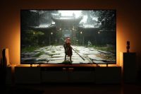 追剧拿捏细节，为何非百吋电视不可？