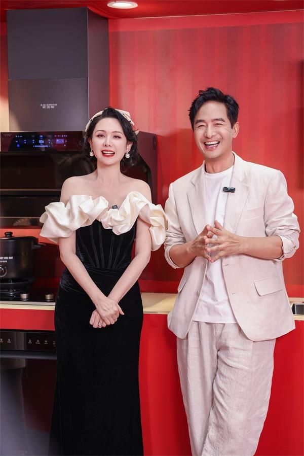 郭晓东程莉莎真CP太好磕！A.O.史密斯智慧「瀞」厨房为婚姻甜蜜加分