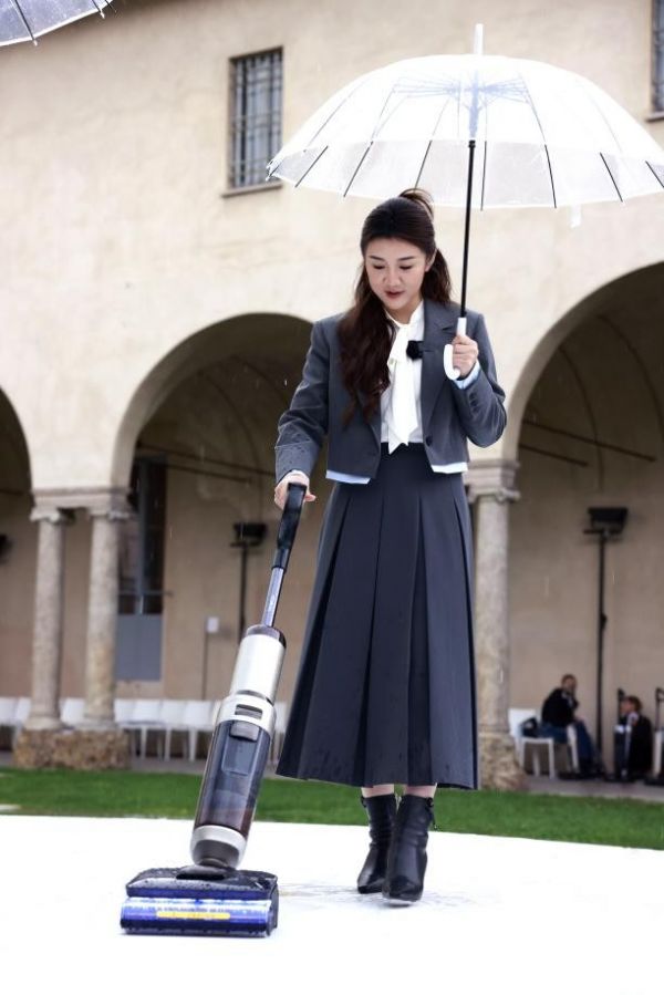 智能家电品牌走上时尚秀场，添可携三款重磅新品亮相米兰时装周