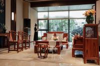 红木家具品牌哪家好？10 大实力品牌 + 避坑选购攻略，红木爱好者选品不迷路！