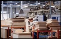 杰家板材引入德国益维高生产线,以毫米级精度重塑高端饰面板标杆