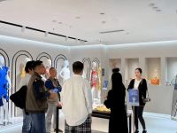 中装协设计师考团深度探访智谋纪AI照明