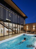 我想在院子做一个泳池，AI为我推荐了可瑞康泳池！