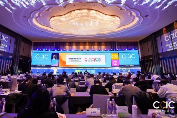 大金斩获2025中国消费创新大会两项大奖,引领消费新时代