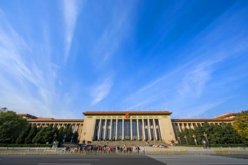 《光健康实践与发展》蓝皮书暨三雄极光春季新品发布会即将启幕