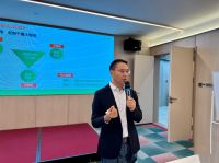 400 亿平米老房背后：中介的全周期居住服务生意，该怎么做？