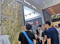 蒙娜丽莎3.6m岩板登场，下一场定制家居材料革命
