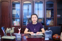 她说丨久善家居汤亚：自强与民主，从不落伍
