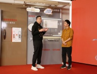 杨迪现场评测家居产品 奥普家居玩转数字化营销
