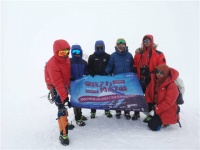 直面雪山 起而行之 |华耐队成功登顶海拔6178米玉珠峰