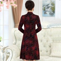 适合婆婆婚礼上的发型 这几款发型让婆婆更显年轻