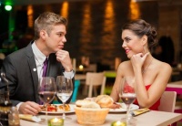 相亲怎么和女孩子聊天 怎么和刚加的妹子聊天