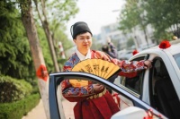 结婚婚车从哪门进哪门出 婚车西进东出的含义